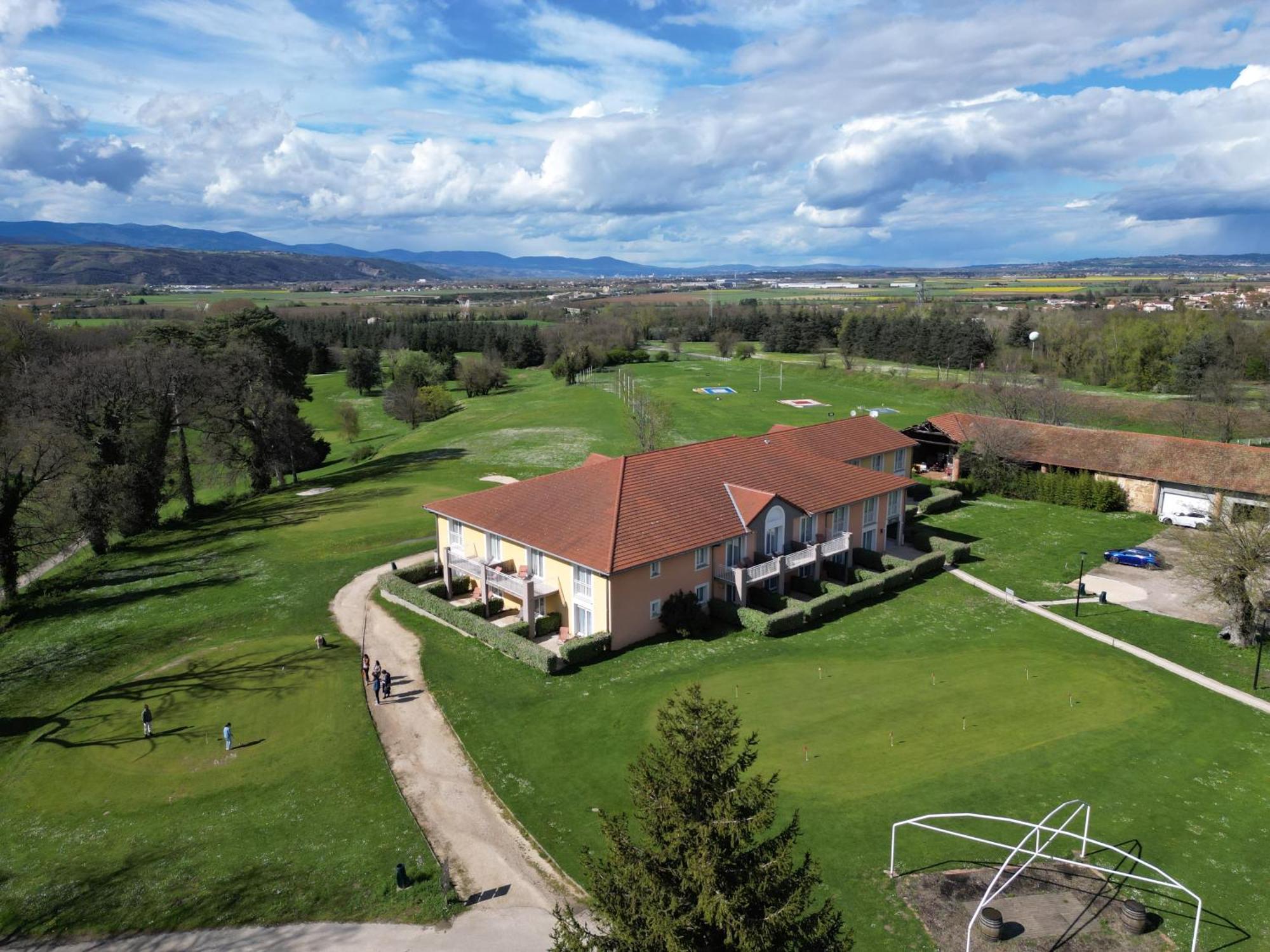 Best Western Golf D'Albon Exterior foto