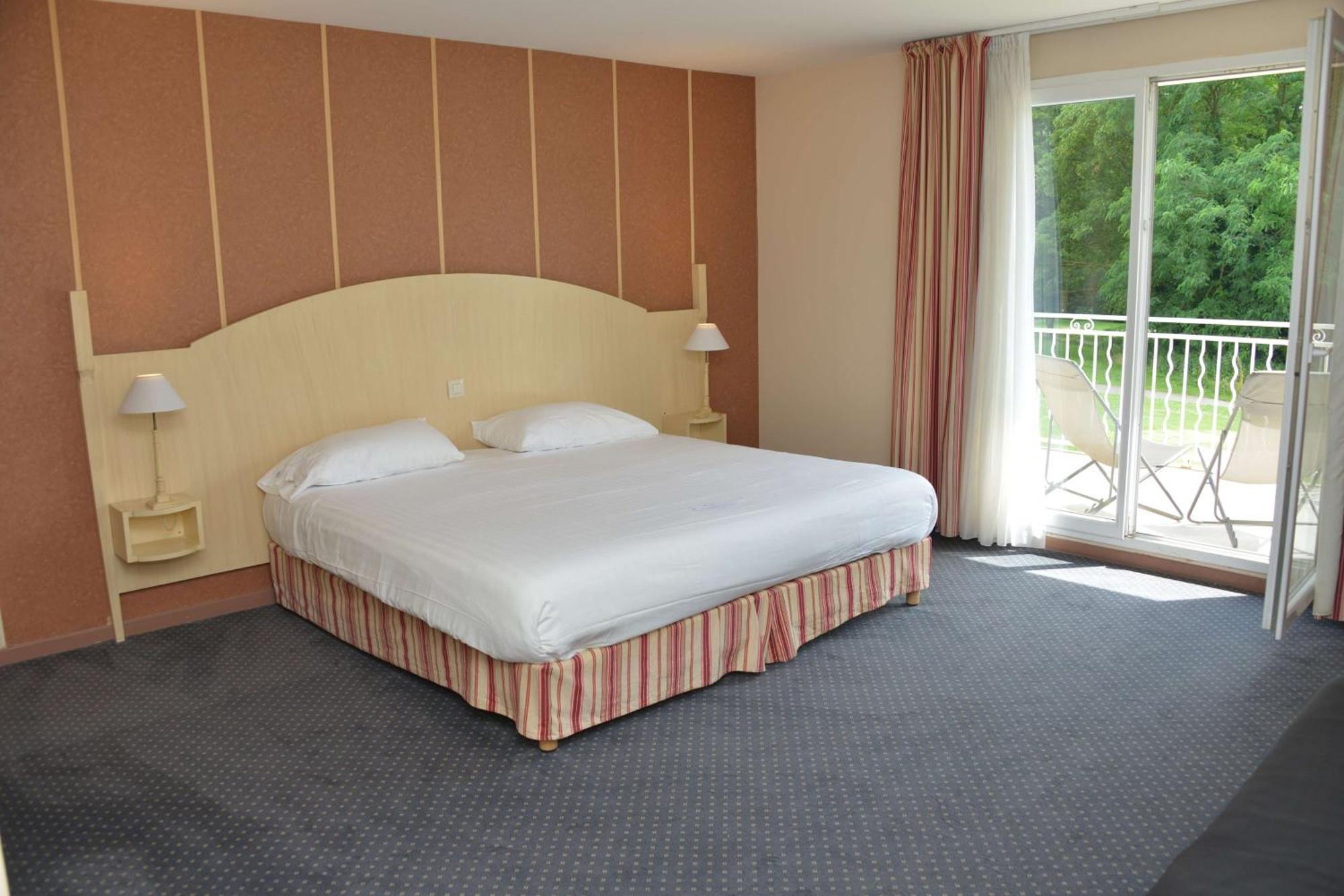 Best Western Golf D'Albon Exterior foto