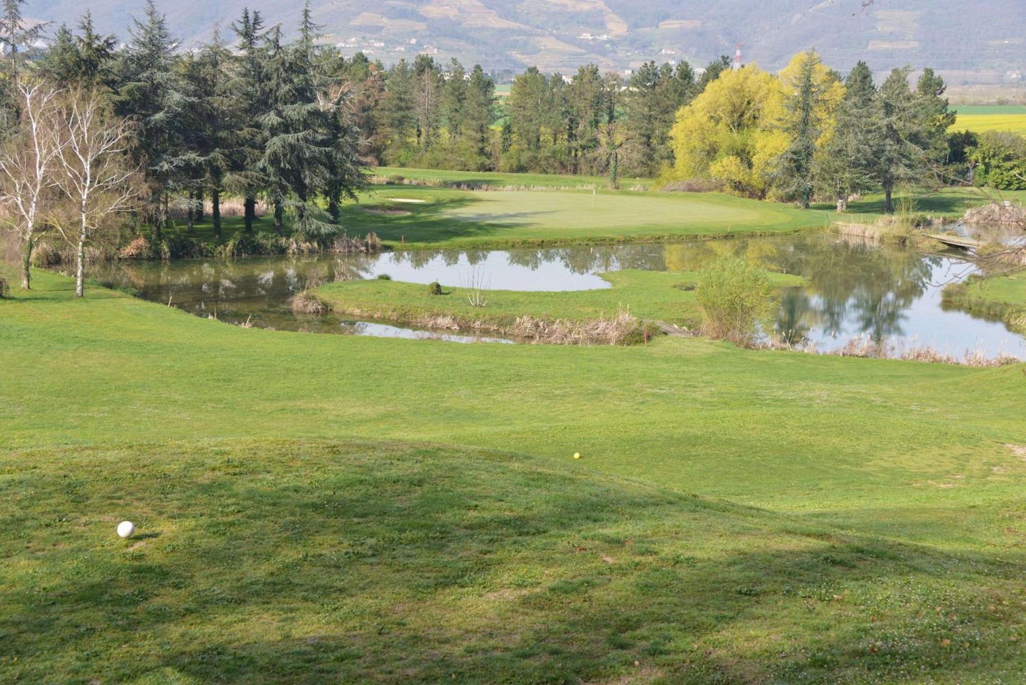 Best Western Golf D'Albon Exterior foto