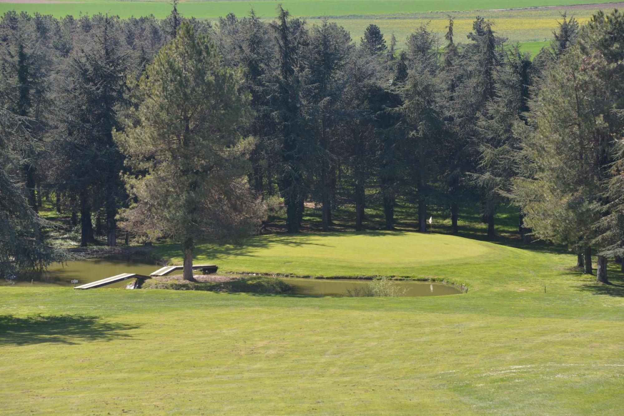 Best Western Golf D'Albon Exterior foto